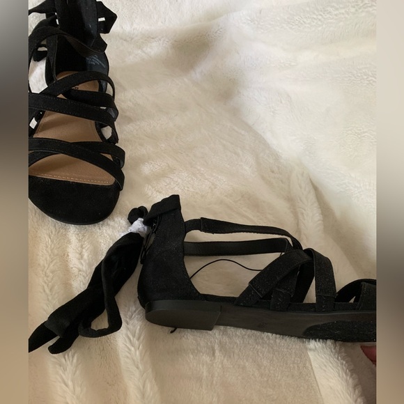 Torrid Strap Sandals 7.5ww - Picture 3 of 4